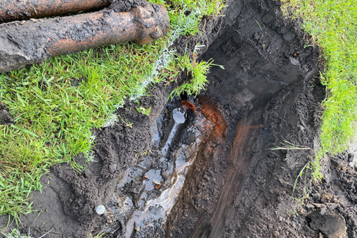 Municipal Pipes Excavated to Check Need for Spot Repairs
